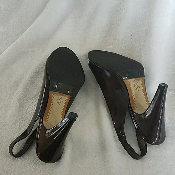 ANNE KLEIN HEELS - Picture 4 of 8